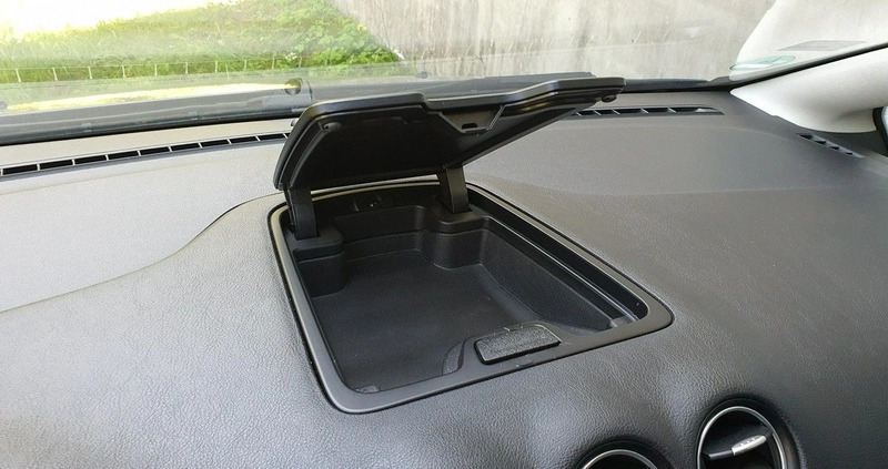 Ford S-Max cena 32500 przebieg: 215891, rok produkcji 2011 z Szamotuły małe 781